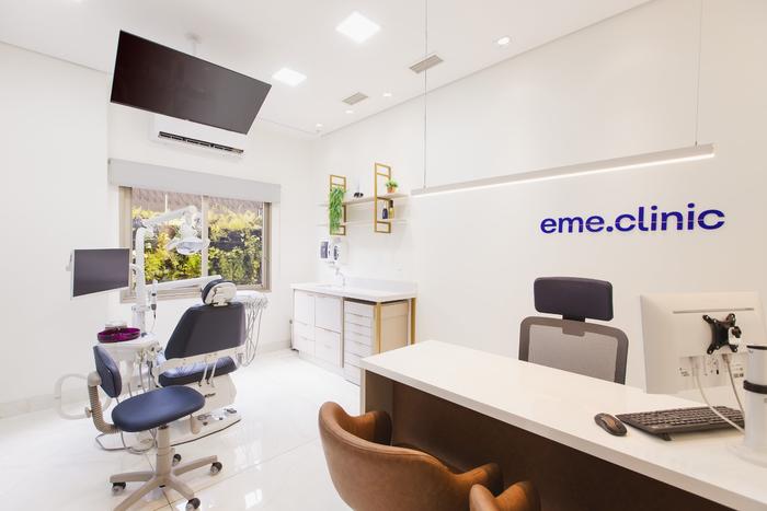 Consultório equipado